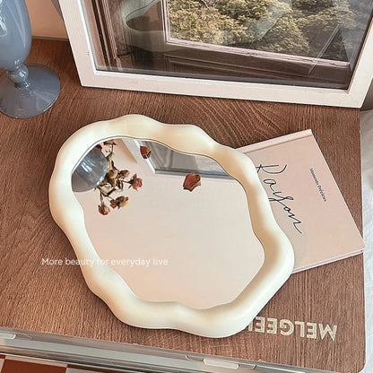 Miroir de maquillage, pose a plat
